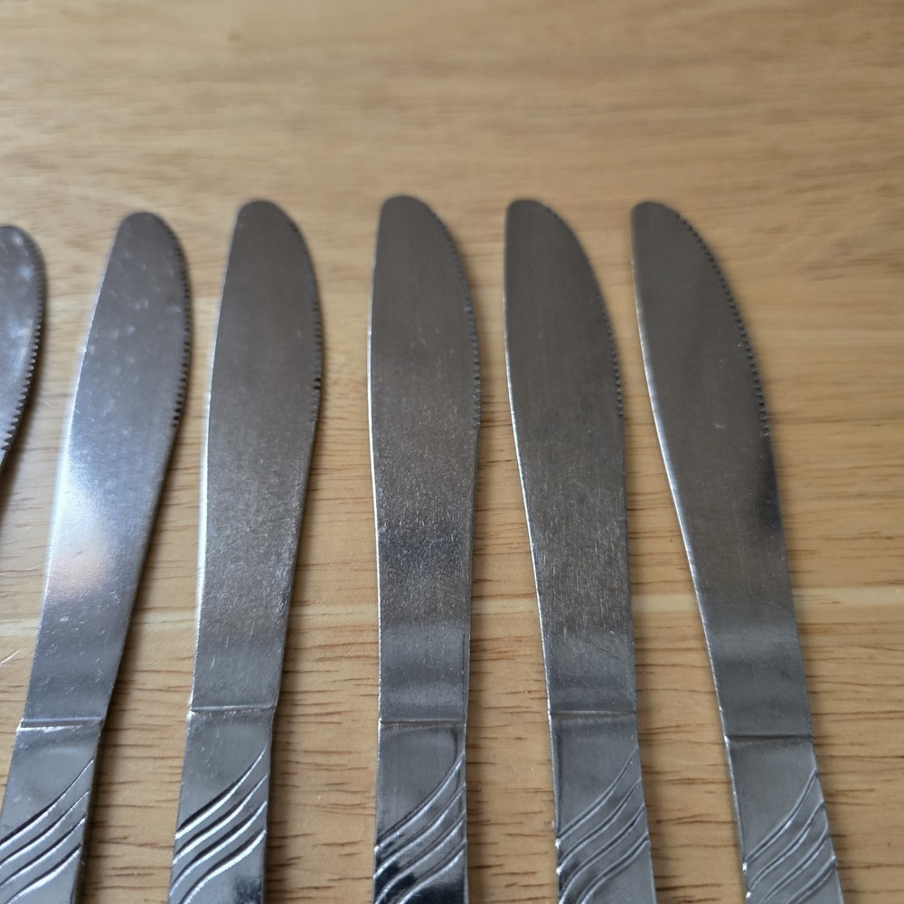 Set of 7 Stainless Steel Dinner Knives 8.5" Unbranded China Swirls/Wavy Flatware - Picture 3 of 8